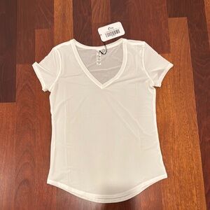 Zyia White V-Neck Short Sleeve Tee